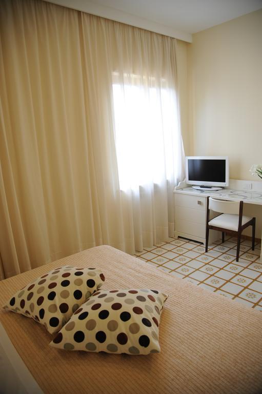 Via Capo Rooms Σορέντο Δωμάτιο φωτογραφία